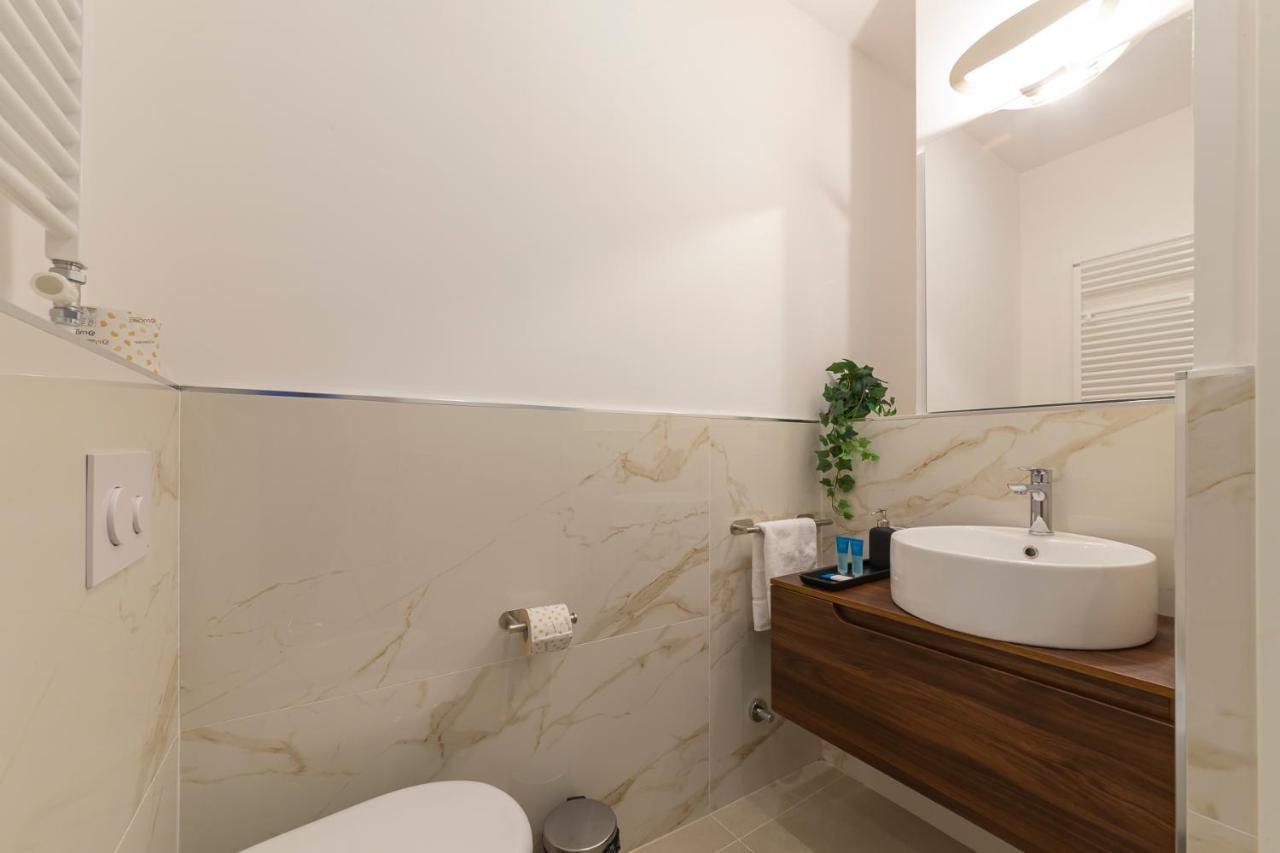 I Host Apartment - Val Strona Milan Extérieur photo