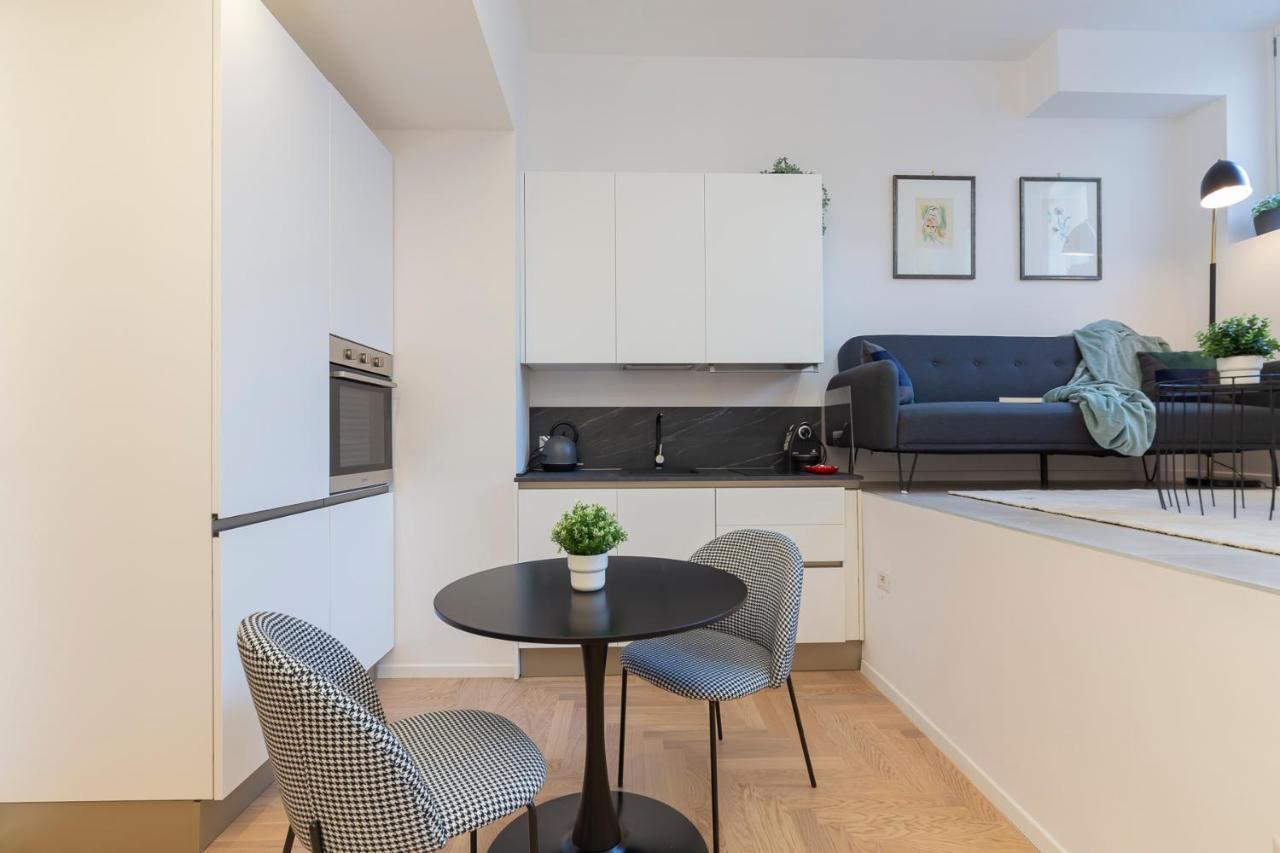 I Host Apartment - Val Strona Milan Extérieur photo