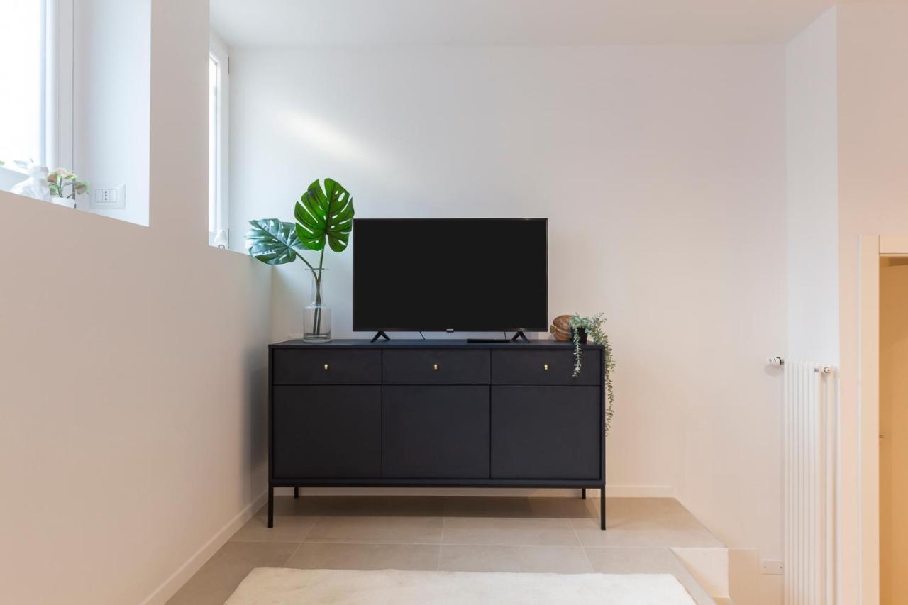 I Host Apartment - Val Strona Milan Extérieur photo