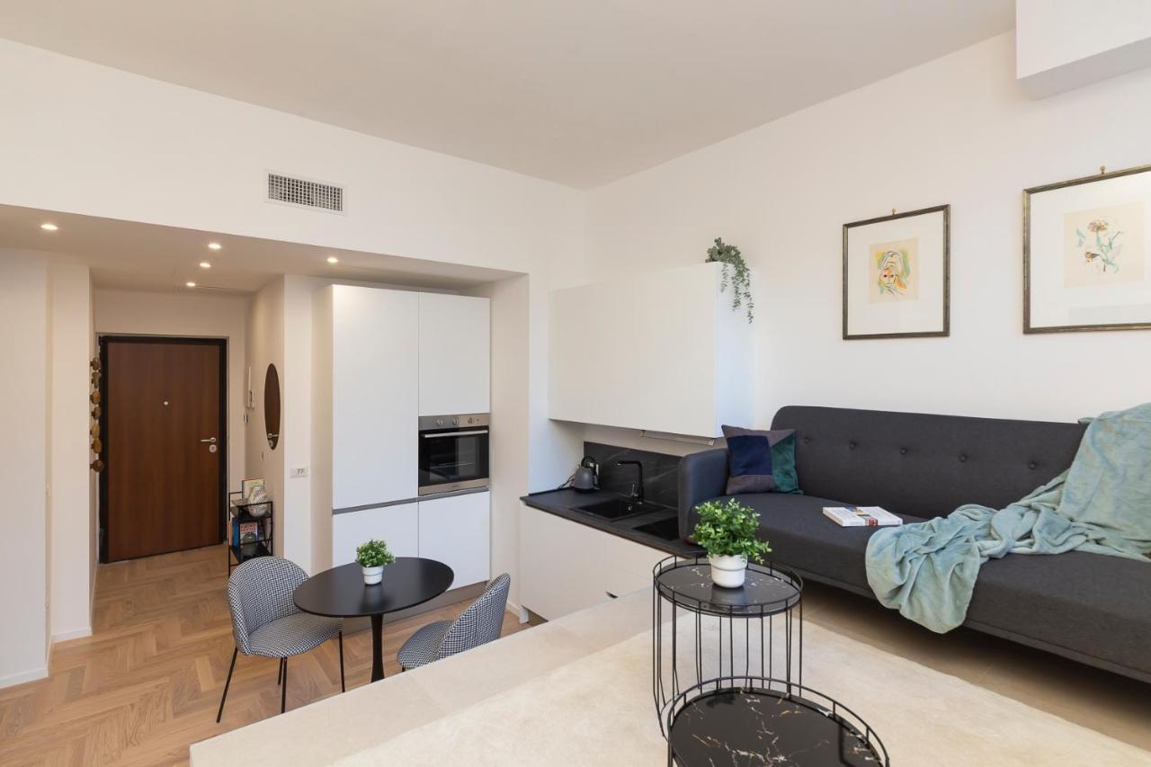 I Host Apartment - Val Strona Milan Extérieur photo