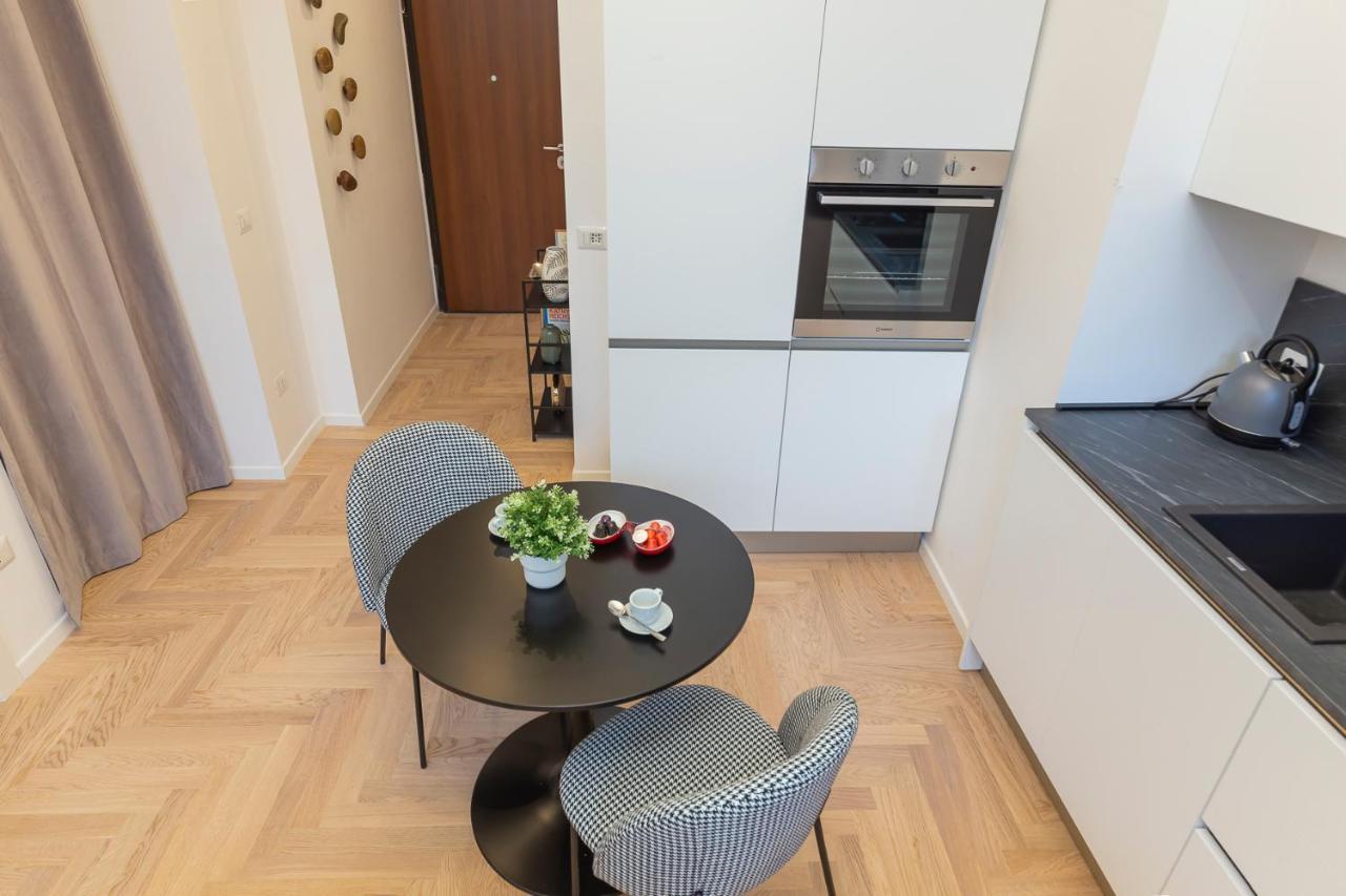I Host Apartment - Val Strona Milan Extérieur photo